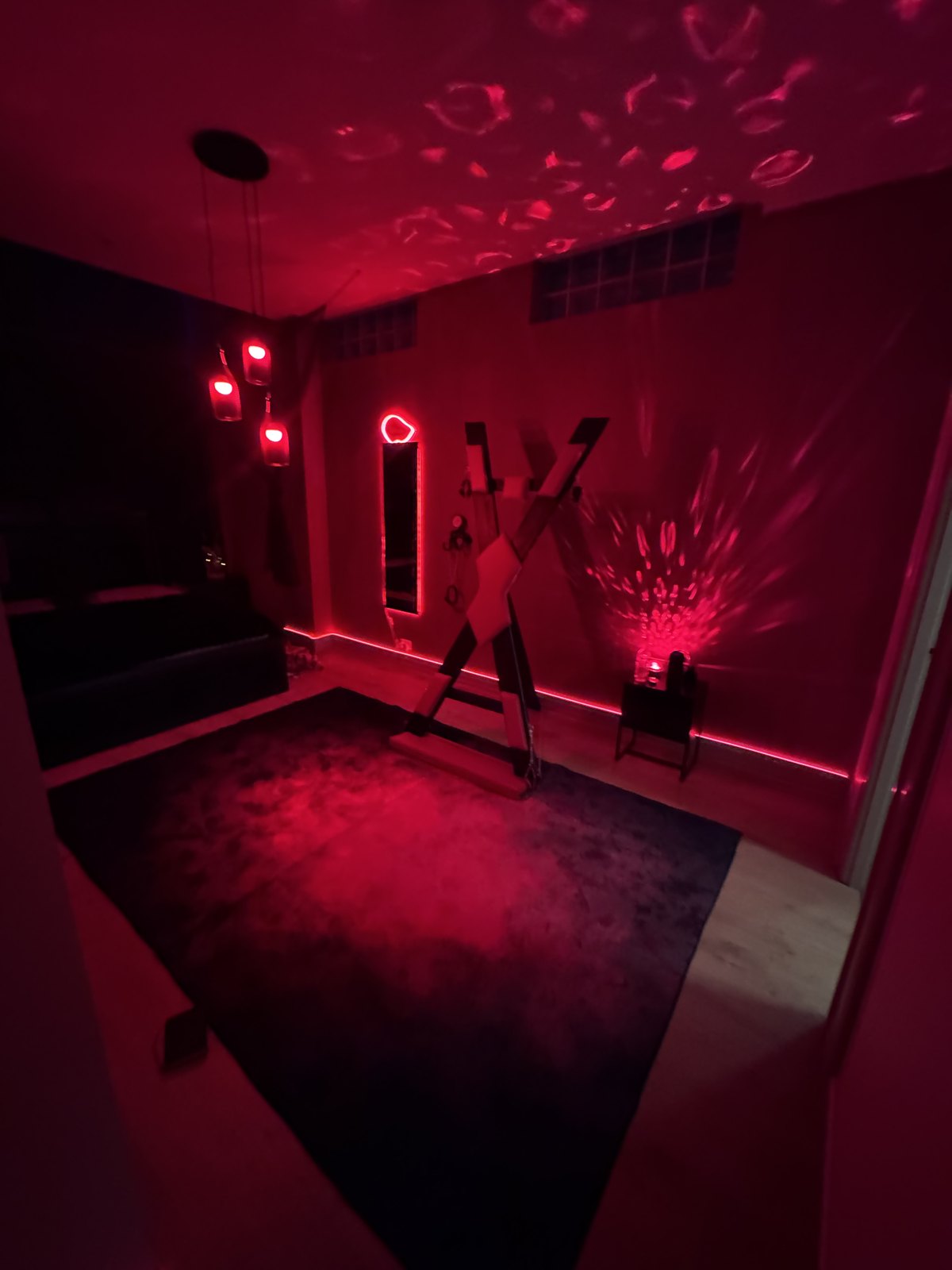 Black canopy bed